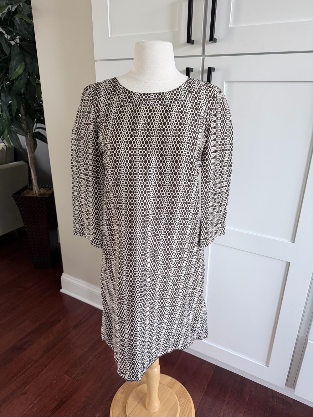 Tory Burch Silk Brown and Cream Geometric Midi Dress 3/4 Sleeve shift women’s